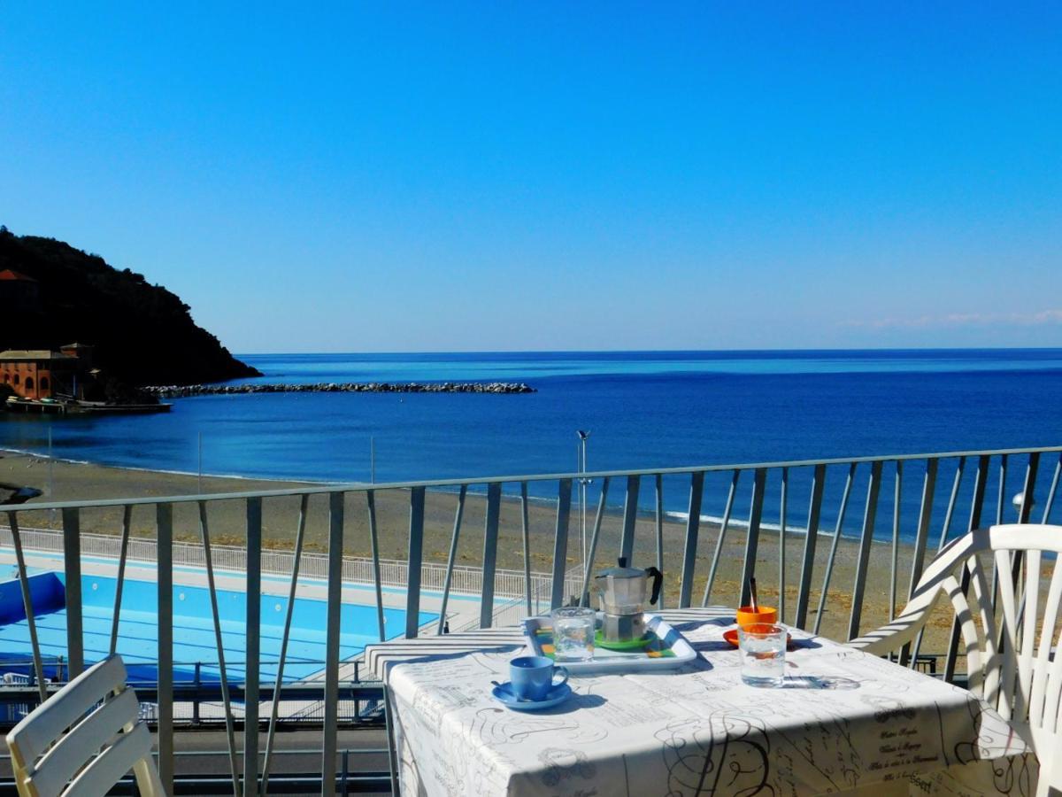 Trilocale Con Meravigliosa Vista Mare, ليفانتو المظهر الخارجي الصورة