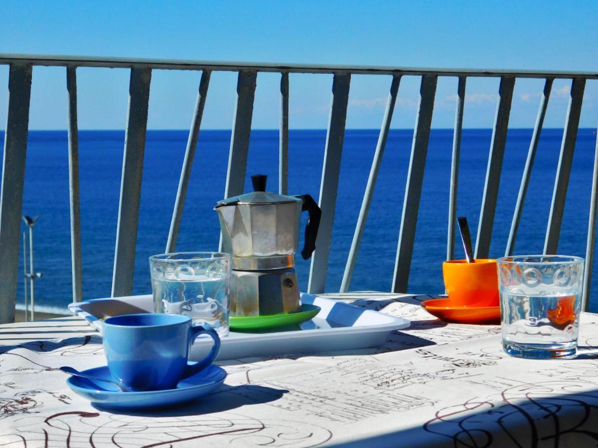Trilocale Con Meravigliosa Vista Mare, ليفانتو المظهر الخارجي الصورة
